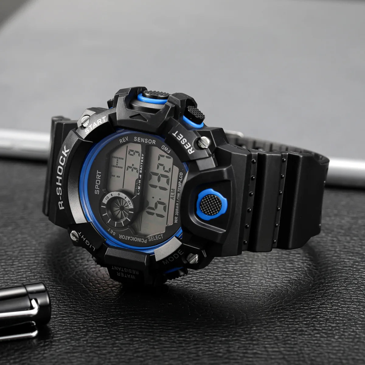 "Military Sports Watch - Waterproof, Luminous & Multifunctional"