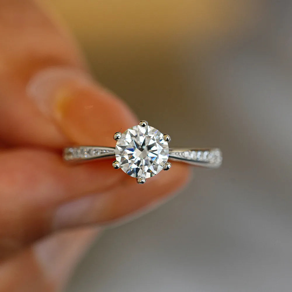 "Moissanite Ring - 925 Sterling Silver VVS1 6-Claw Setting"