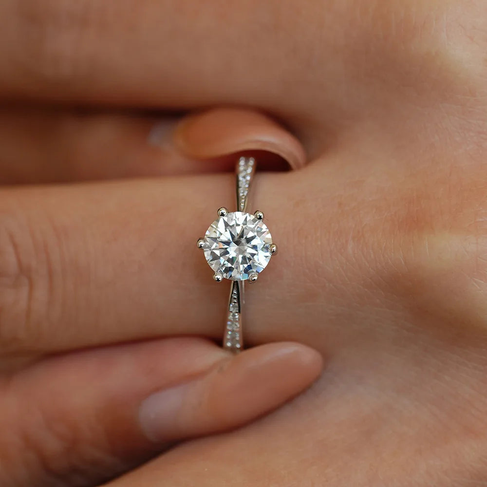 "Moissanite Ring - 925 Sterling Silver VVS1 6-Claw Setting"